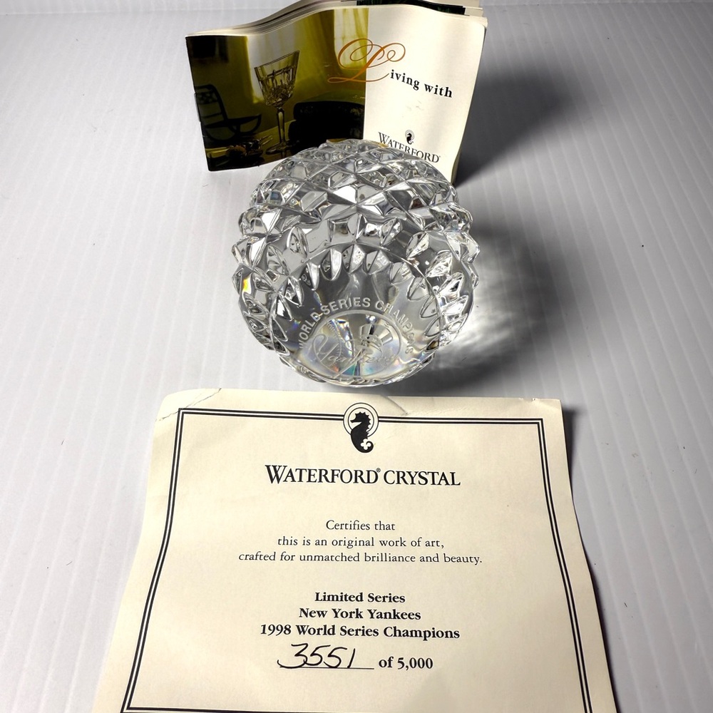 Waterford New York Yankees 1998 Crystal Faceted Design Paperweight